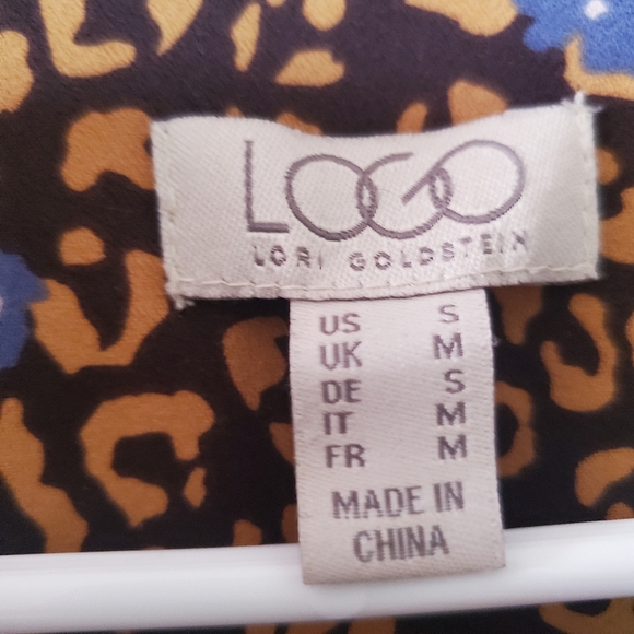 LOGO Tunic Peplum Button Down Top. EUC. Size Small - Picture 4 of 5